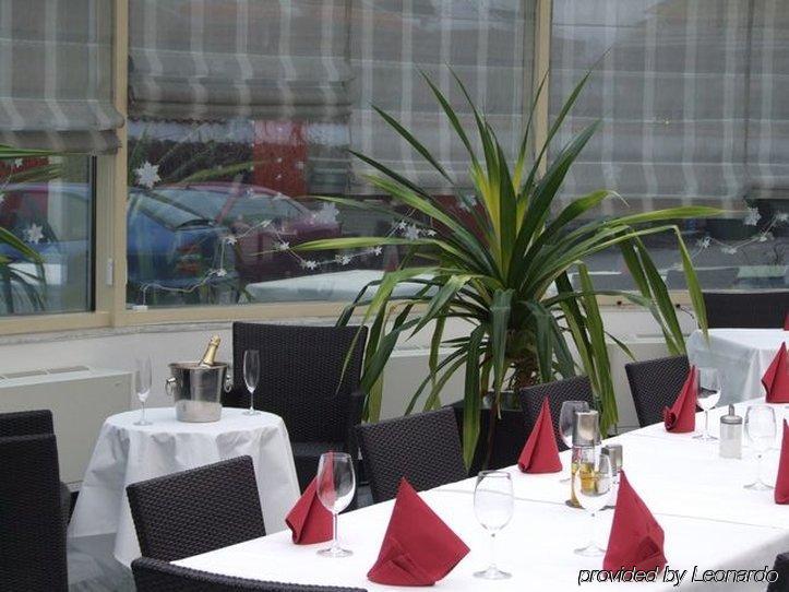 Galaxie Hotel Prag Restaurant foto
